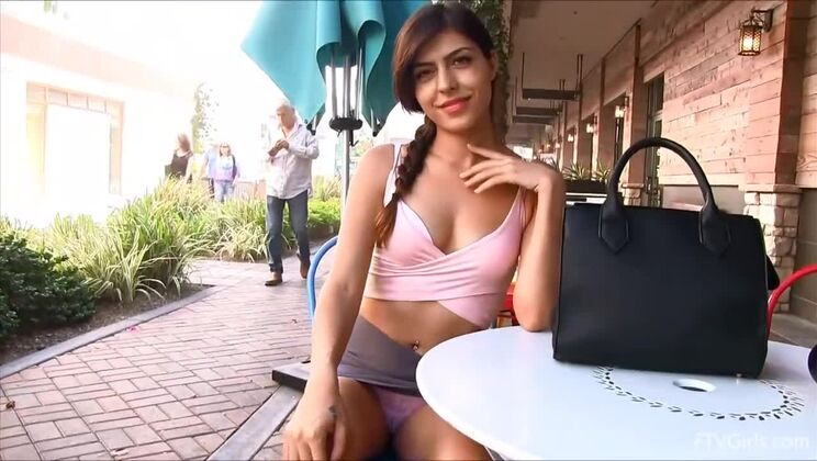 Audrey Solo: A Perfect Figure 7 Tease