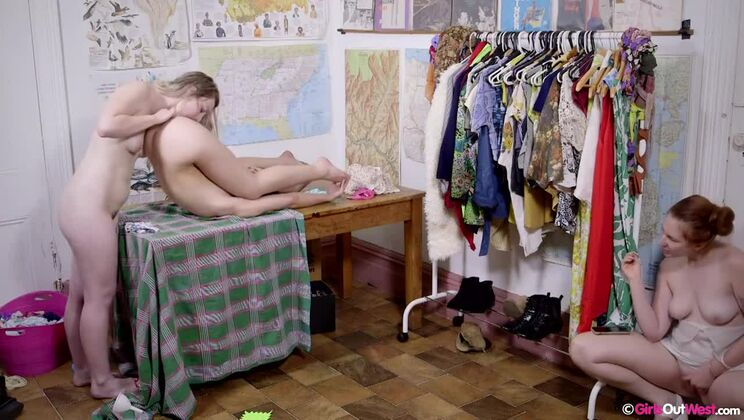 Two Brunettes, One Garage Sale: Dusty & Mae