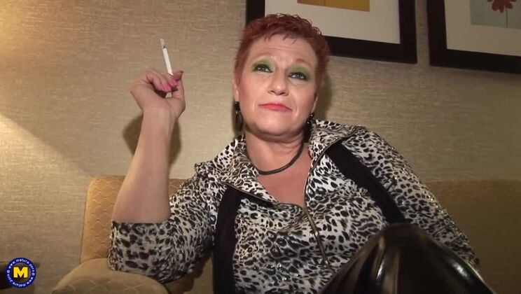 Jennifer Blaze: Redhead BBW Lingerie Lover