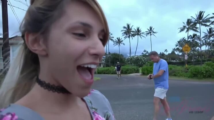 Shaved and Ready: Hime Marie's Sightseeing Fun