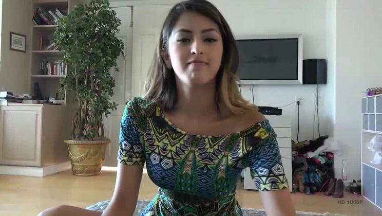Sophia Leone's Girlfriend Experience: Feet First