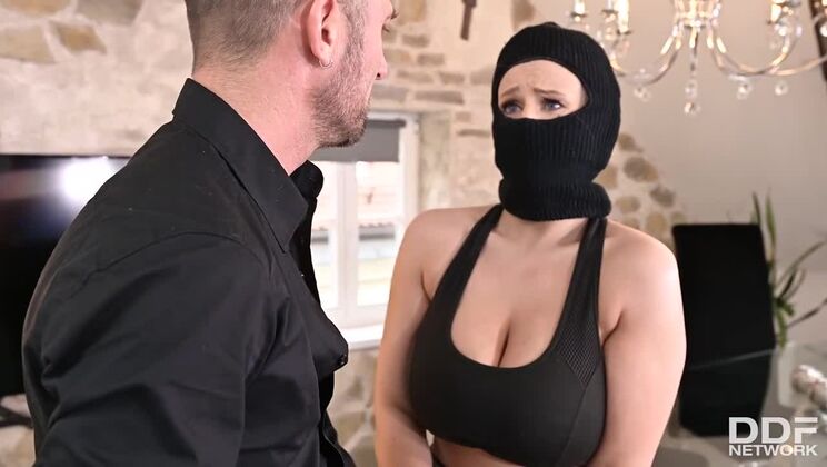 Kinky POV with Blonde Angel Wicky – Cum Inside