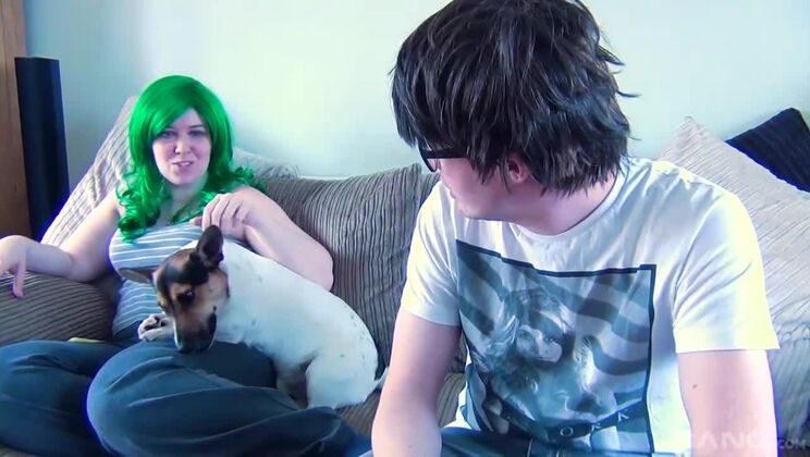 Pierced Tattiana Gives a Big Tits Blowjob