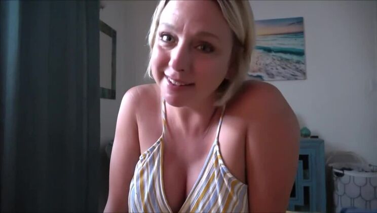 Beachside Stepmom Fuck - Brianna Beach