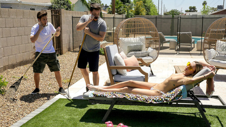 Rough Sex with a Blonde Bombshell - S4:E5