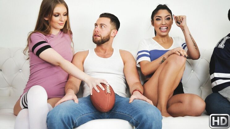 Trimmed & Natural: Sunday Sex Party