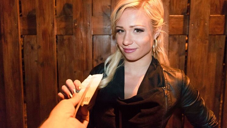 POV Fucking with Gabi Gold in Cowgirl