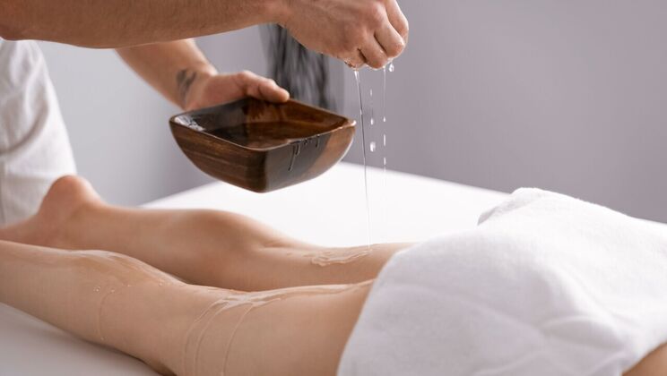 [MassageRooms] - Italian Teen Fucked in Doggystyle and Missionary - Max Dior - Francesca Palma