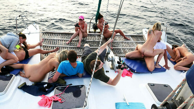 Outdoor Group Fuck with Julia