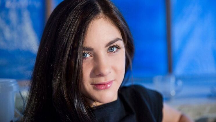 18+ Teen Sex Break Blowjob