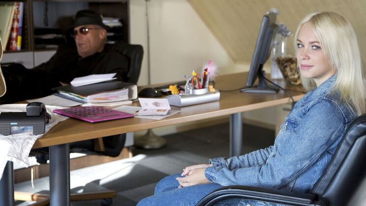 Deepthroat and Blowjob with Nico