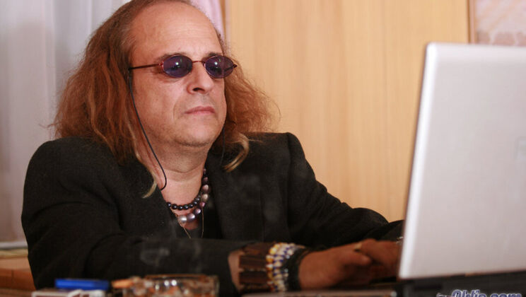 [Oldje] - Dreaming Of Deepthroat With Young Brunette - Michaela Marti - Manfred