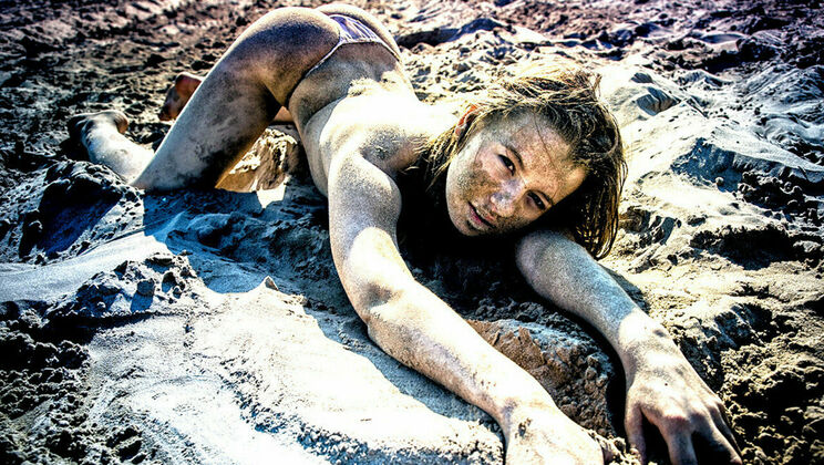 Russian Beauty Gets Creampied