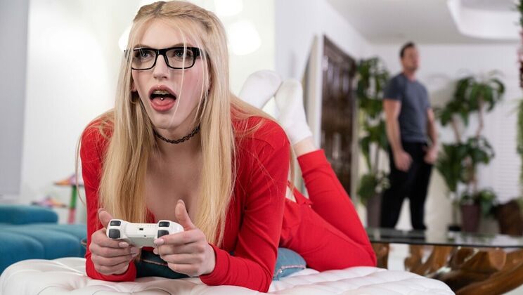 Anal Fucking for Glasses Girl