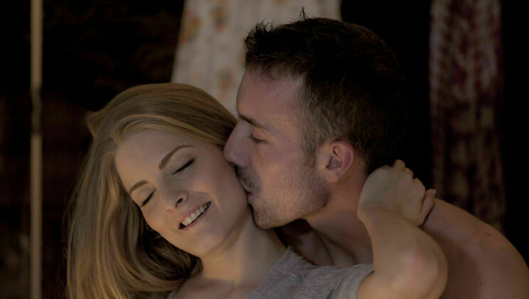 [SexArt] - Spanish Couple in Passionate Kissing and Fingering - Luna - Whitney Conroy - Franck Franco - Cayenne Klein