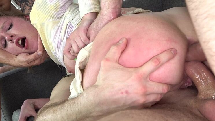 [VKStudio] - Stella Bliss' Beautiful Body in Triple Penetration - Willy Regal - Pimpal Bill - Viper Tor - Stella Bliss