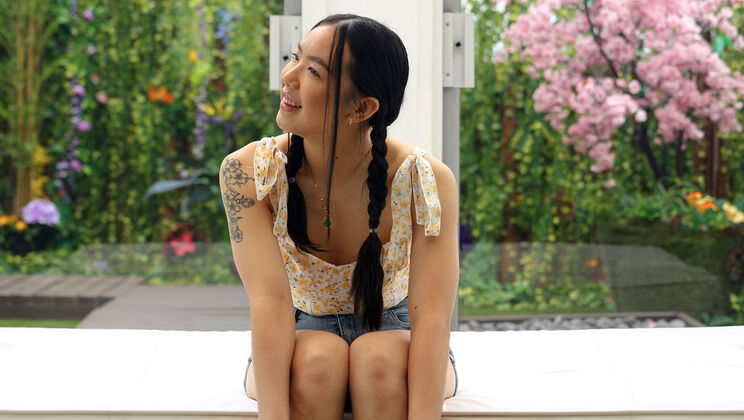 [NetVideoGirls] - Mina's Big Cumshot - Mina