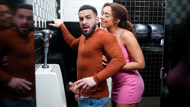 Willow's Pussy Licking