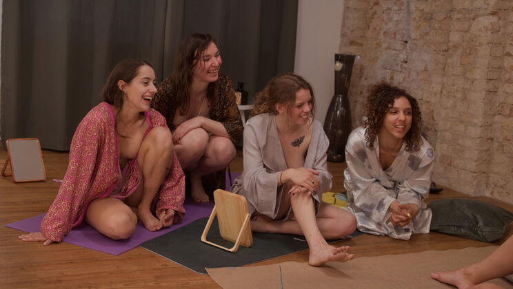 [Ersties] - Big Tits Babes and Small Tits Beauties in Orgy