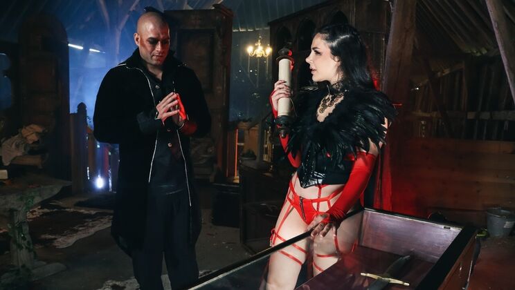 Xander Corvus and Valentina Nappi in a Sexy Side Fuck