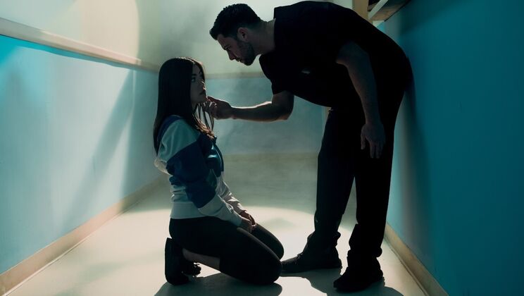 Kendra Spade Shows Outie Pussy and Gets Fucked Standing Up